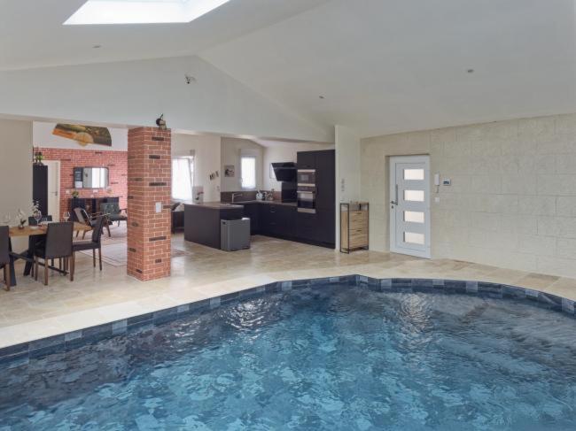 Maison Avec Piscine En Centre Vendôme